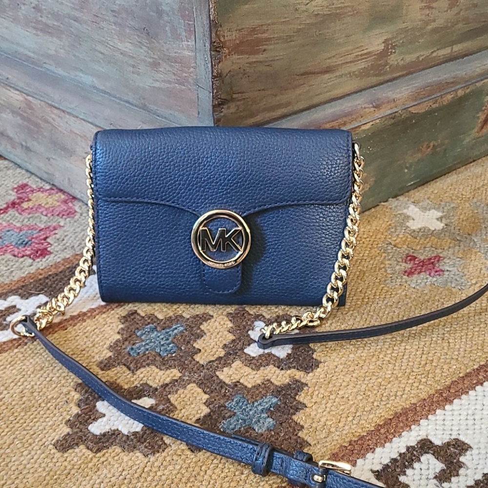 Michael Kors Wallet on Chain Crossbody Bag Slim Navy Blue - Picture 1 of 8
